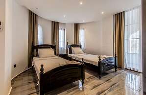 Luxurious Villa With Private Pool in Antalya