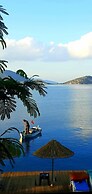 Bungalow With Pier Terrace View in Bozburun