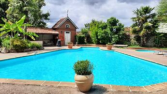 HOTEL LE MANOIR DE LA BARBACANE