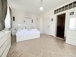Dazzling Villa With Private Pool in Alanya