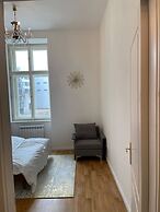 Apartment U Muzea and Vaclavske Namesti