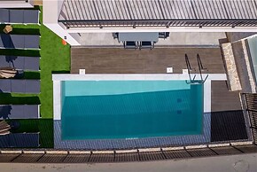 Cretan Residence With Pool