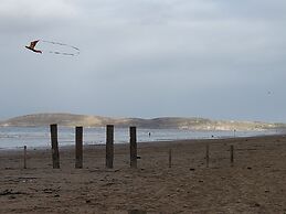Cozy Coastal Retreat in Brean