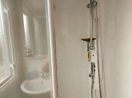 Cozy Coastal Retreat in Brean