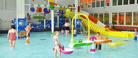 Cozy Coastal Retreat in Brean