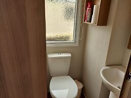 Cozy Coastal Retreat in Brean