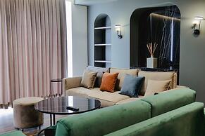 Adamas Resort & Hotel