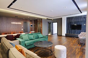 Adamas Resort & Hotel