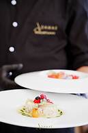 Adamas Resort & Hotel