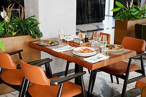 Adamas Resort & Hotel