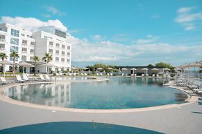 Adamas Resort & Hotel