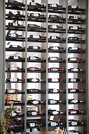 Adamas Resort & Hotel