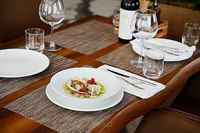 Adamas Resort & Hotel