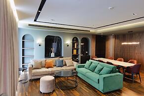 Adamas Resort & Hotel