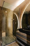 Adamas Resort & Hotel