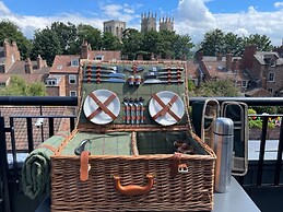 The Quadrant - The Garret