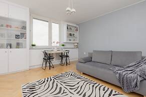 Studio Wojska Polskiego by Renters