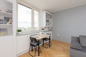 Studio Wojska Polskiego by Renters