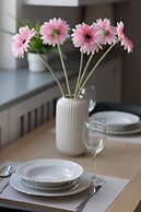 Studio Wojska Polskiego by Renters