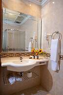 MY WAY HOTEL & EVENTS