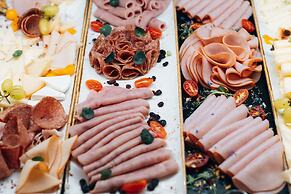 MY WAY HOTEL & EVENTS