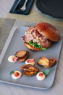 MY WAY HOTEL & EVENTS