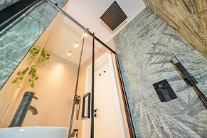 Celeste - One Bedroom Apartment - Next to Victoria Avenue and Cismigiu