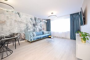 Celeste - One Bedroom Apartment - Next to Victoria Avenue and Cismigiu