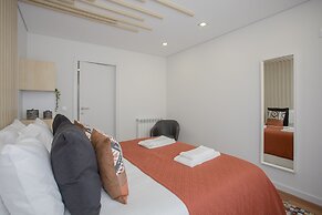 Liiiving - Luxury River View Apartment V