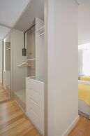 Liiiving - Luxury River View Apartment V