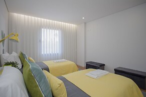 Liiiving -Luxury River View Apartment VI