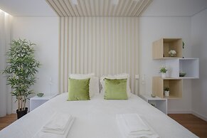 Liiiving -Luxury River View Apartment VI