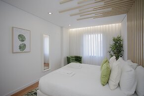 Liiiving -Luxury River View Apartment VI