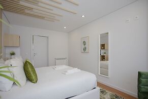 Liiiving -Luxury River View Apartment VI