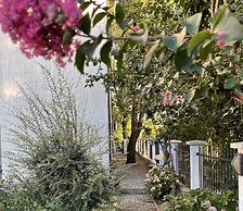 3 Bedroom Apartment With Pool