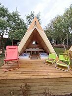 Natura Fun House & Camping