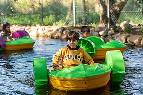 Natura Fun House & Camping