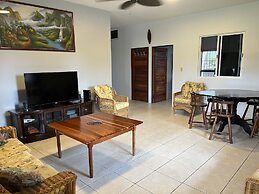 Warrie Head House near the Zoo