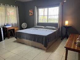 Warrie Head House near the Zoo