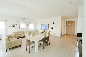 Accra Luxury Apartments at Pine Court