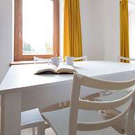 So-l563-tola35c2 - Villa Tola - Giallo