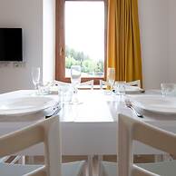 So-l563-tola35c2 - Villa Tola - Giallo