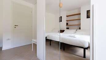 So-l563-tola35c2 - Villa Tola - Giallo