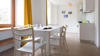 So-l563-tola35c2 - Villa Tola - Giallo