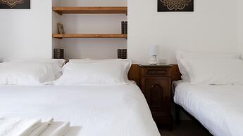 So-l563-tola35c2 - Villa Tola - Giallo