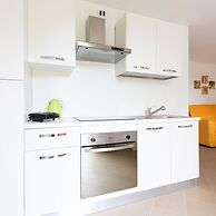 So-l563-tola35c2 - Villa Tola - Giallo