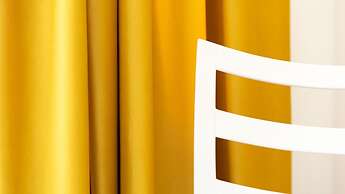 So-l563-tola35c2 - Villa Tola - Giallo