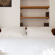 So-l563-tola35c2 - Villa Tola - Giallo