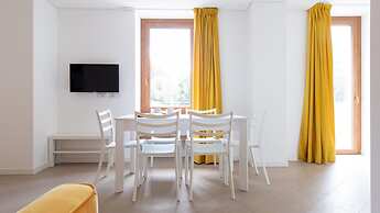 So-l563-tola35c2 - Villa Tola - Giallo