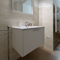 So-l563-tola35c2 - Villa Tola - Giallo